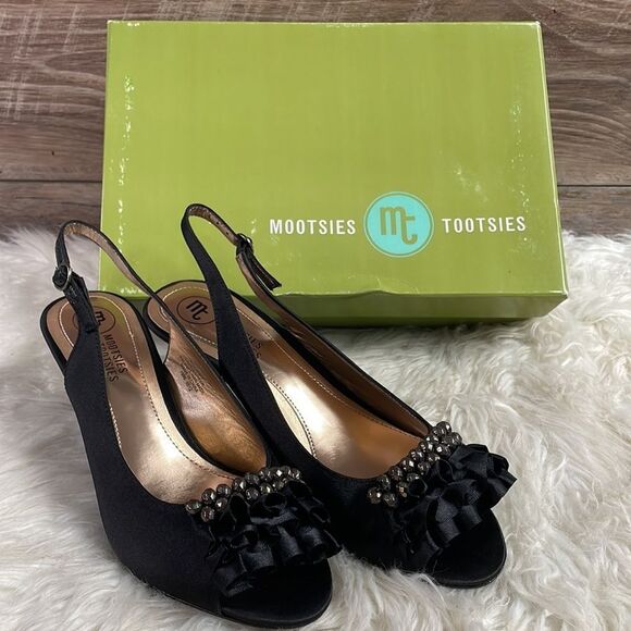 MOOTSIES TOOTSIES Mogiver Peep Toe Embellished Black Slingback Sandals 7M NWOT - Picture 14 of 15